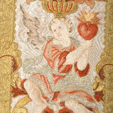 Die Gewänder des Engel-Ornats