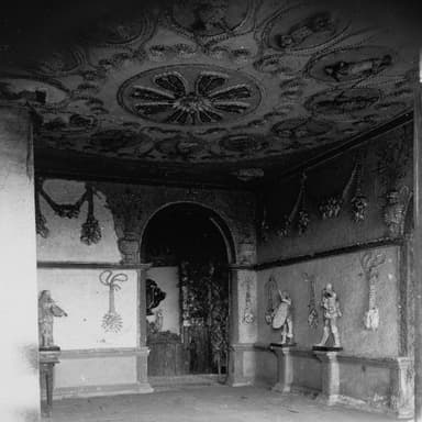 Die Ausstattung der Grotten